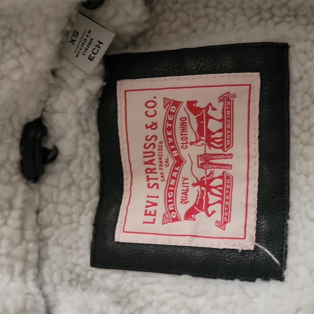 Levi' Jacket - image 5